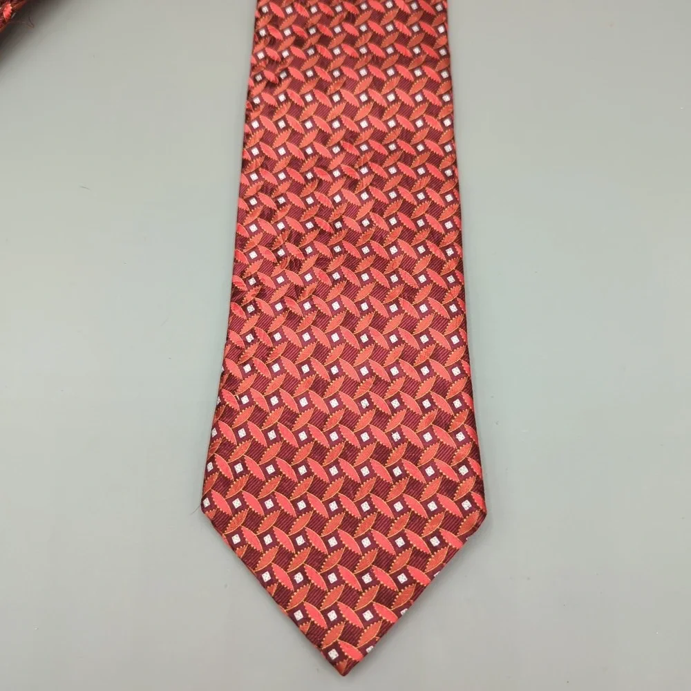 Ermenegildo Zegna 100% Silk Tie Burgundy Red Geometric Made in Italy 60